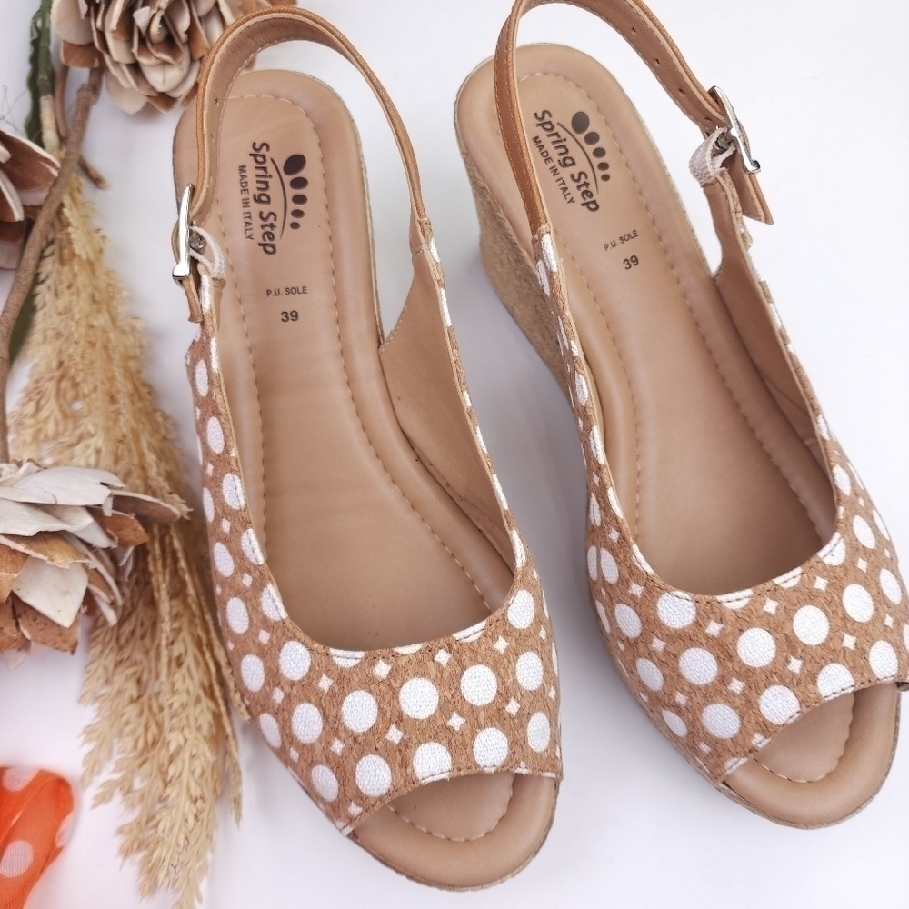Soft Spots White Tan Polka-dot Mini Platform Wedge Sz 39 - Picture 11 of 12